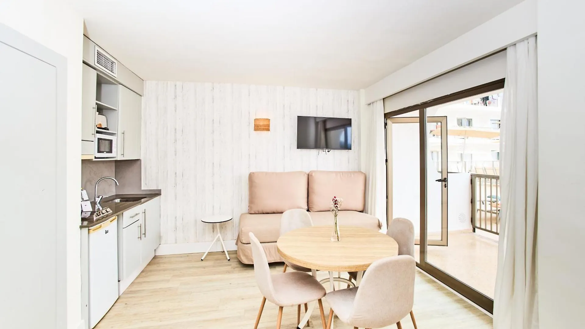Alua Hotel Miami Ibiza Es Cana